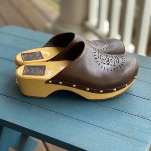 Tory Burch Bryce Clogs 7M